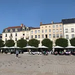 L\'Elegant